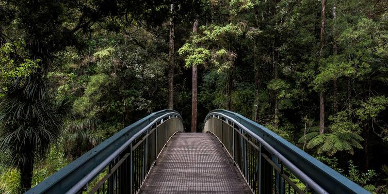 复合材料革新轻量化制造：自动化部件与机械零部件的未来之路