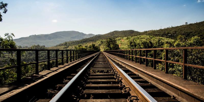 工业制造能源管理系统（EMS）：机械零部件与金属加工行业的节能优化引擎